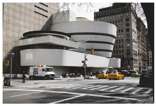 museum in city made of white concrete , Photo caption: Major museums, like the Guggenheim, offer a number of beneficial art resources, including free art books for download. Image by Kai Pilger from Pixabay.
