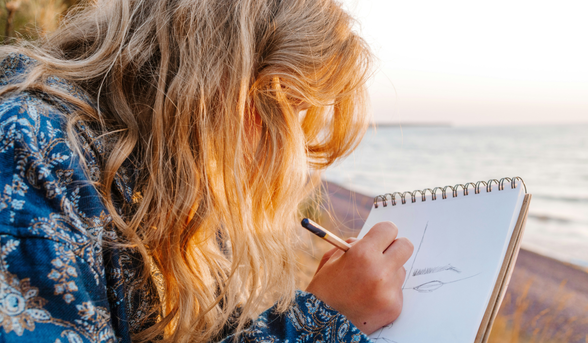 35+ Travel Sketching Ideas to Overcome Your Creative Blocks