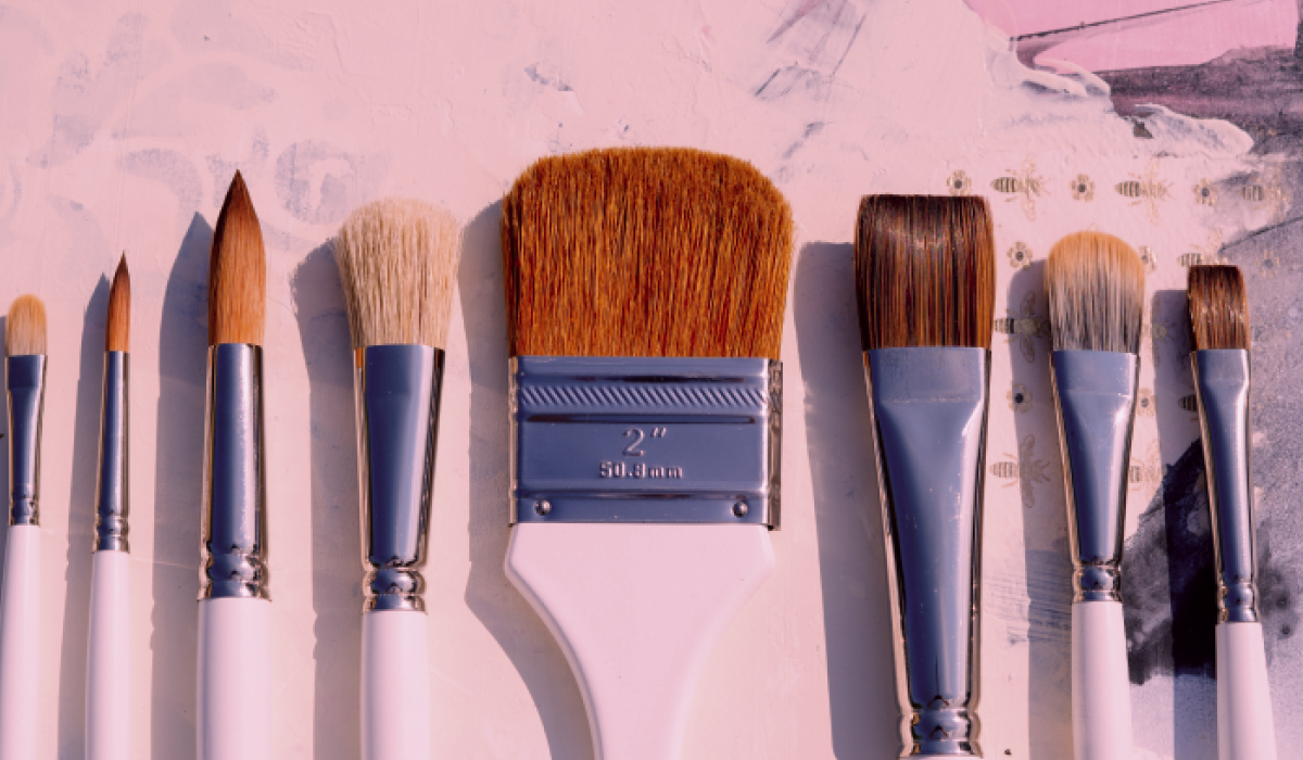 7 Things Artists Should Know When Choosing Their Brush