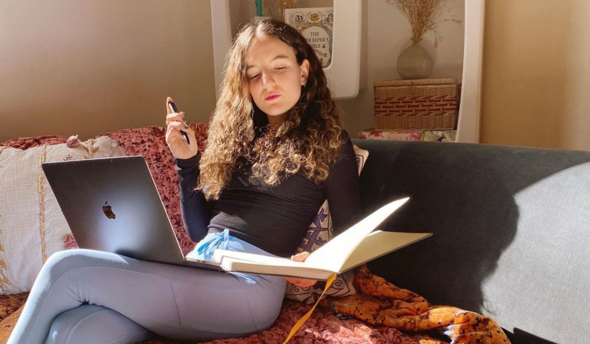 Dimitra Milan reading